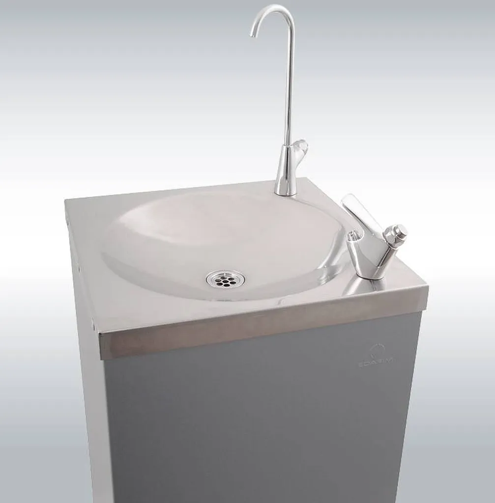 Installation de fontaines à bec rince-bouche ou à col de cygne, en Normandie (76)