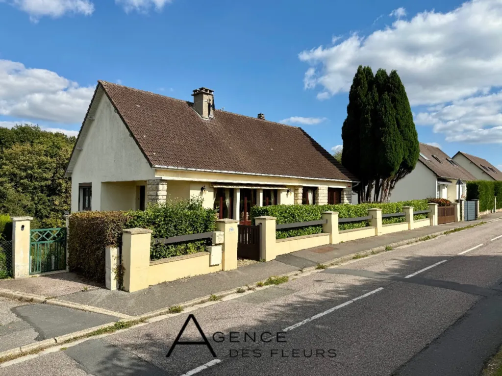 A vendre, jolie maison de 88 m² sur un terrain de 819m² situé à Quevreville-la-Poterie 76520