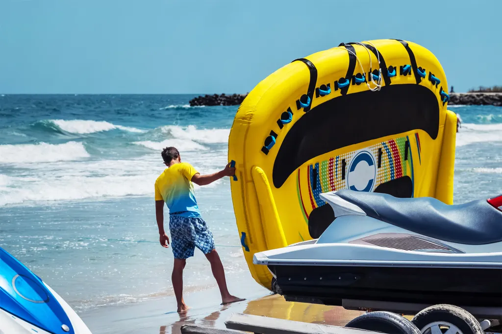 Bouée tractée plages de Six fours les plages