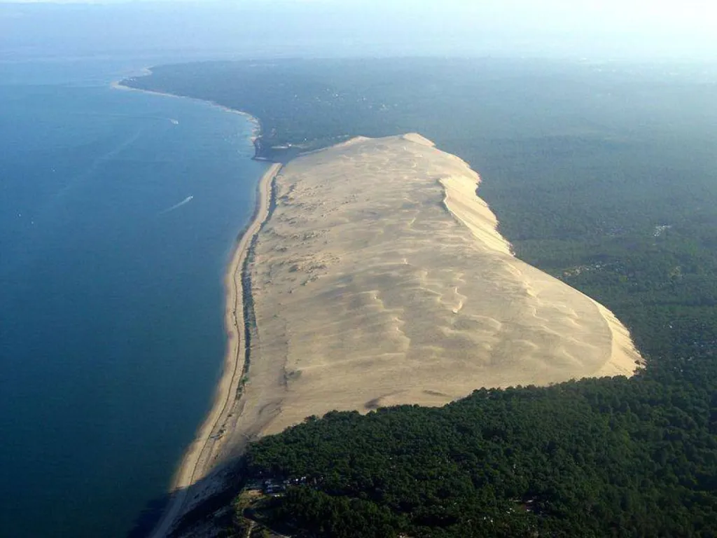 La Dune du Pilat sur le bassin d'arcachon proche de gujan mestras
