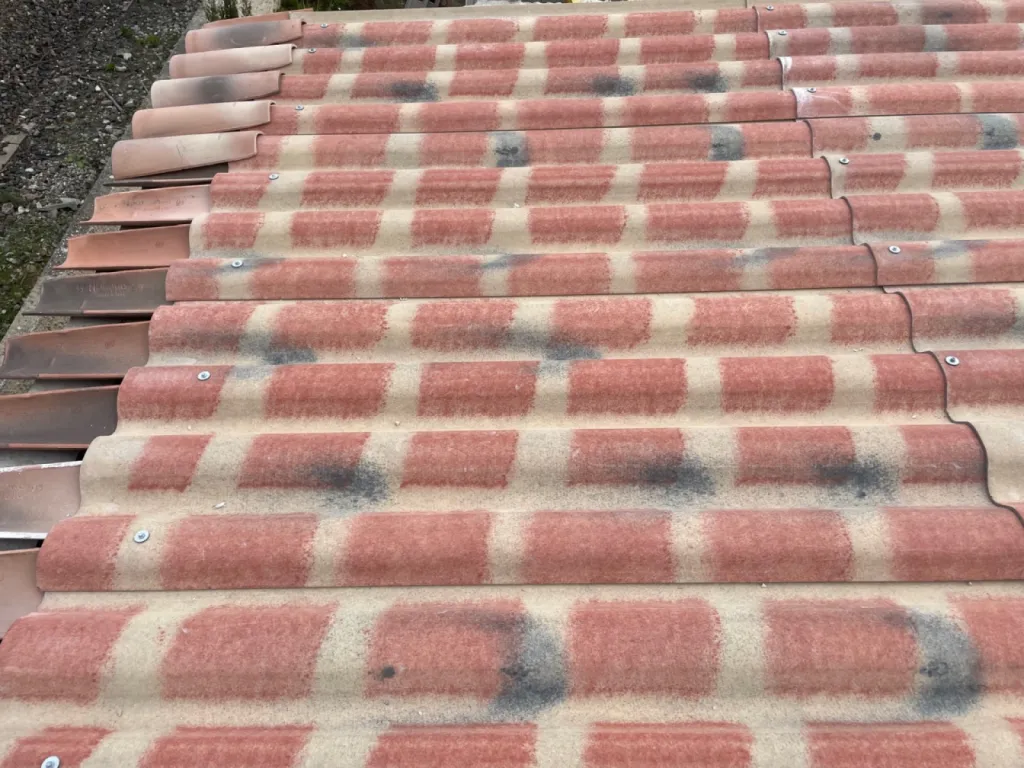 pose de pst et tuile près de martigues