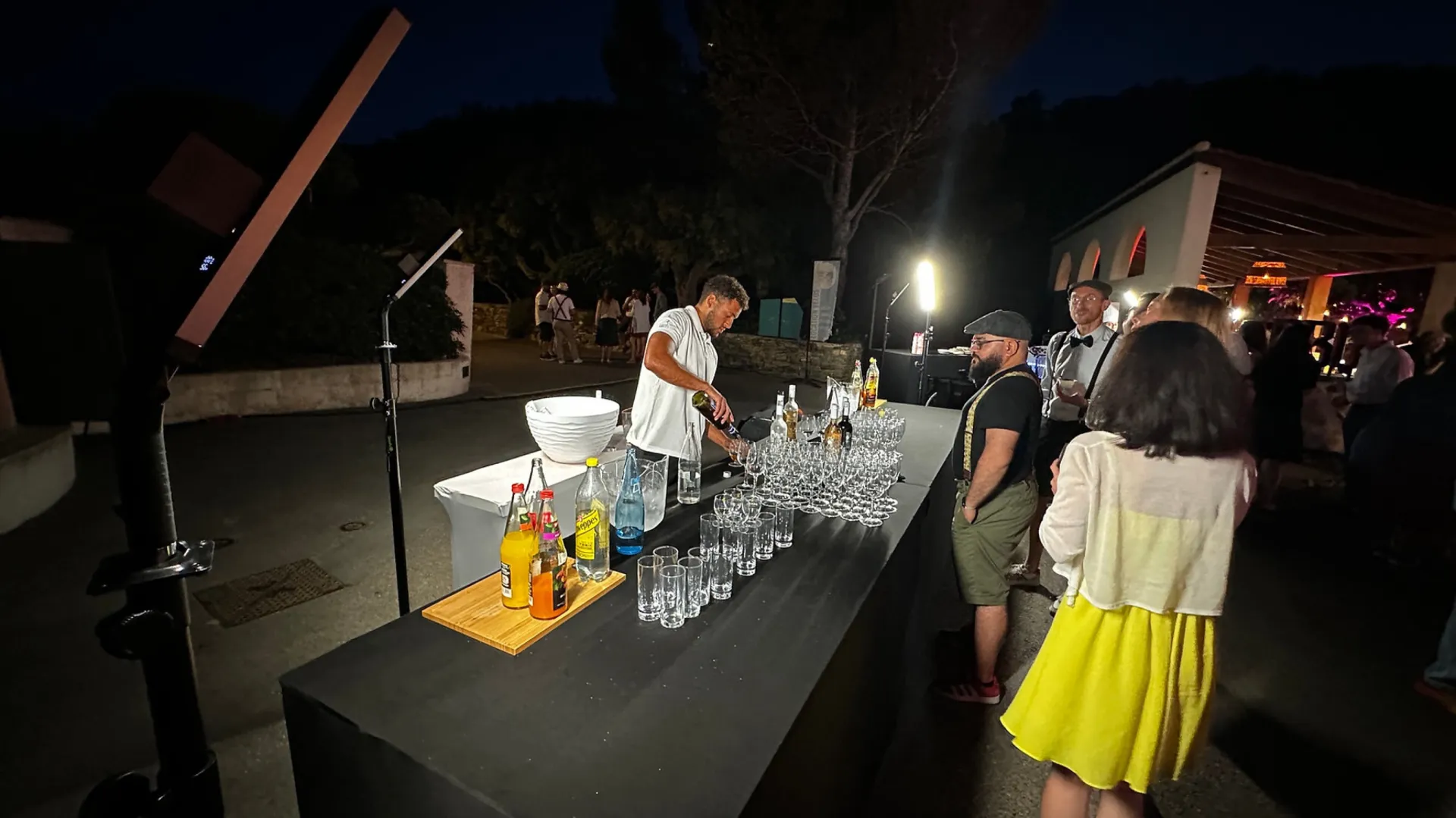 location éclairage buffet simple sur batterie à Toulon dans le var