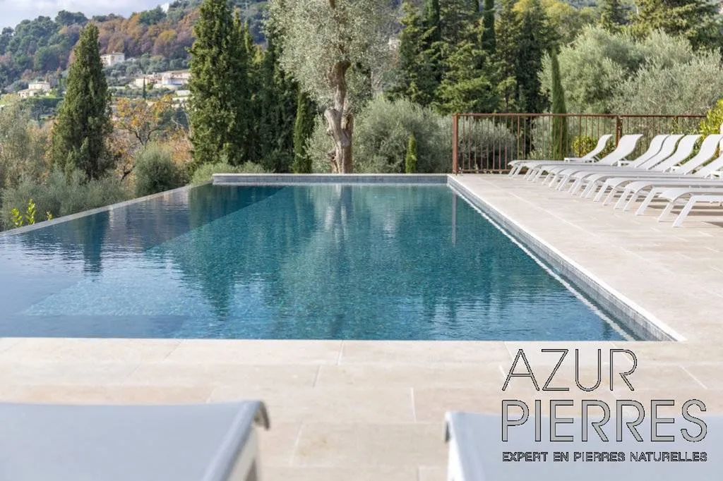 pierre naturelle pour terrasse de piscine