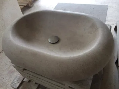 La véritable pierre de Montagnac d'Auberoche, gisement Limeyrat pour Domaine, Châteaux de Bordeaux à Cahors