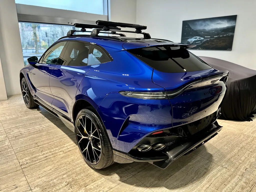 Traitement céramique Aston Martin DBX proche Brignais 