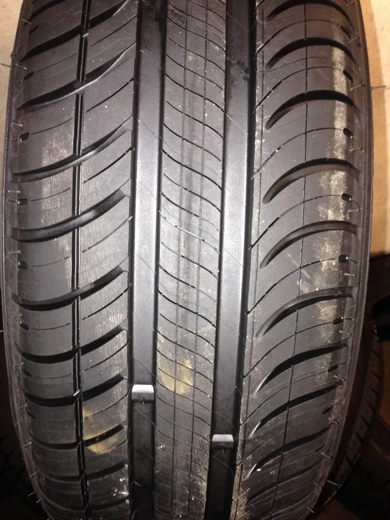 Pneu Michelin saver+ en 14 pouces