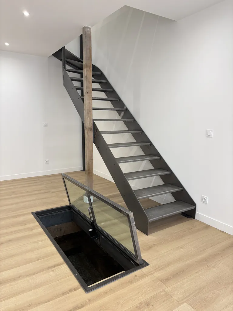 Création d'un escalier sur mesure dans une maison à étage à Balma proche de Toulouse