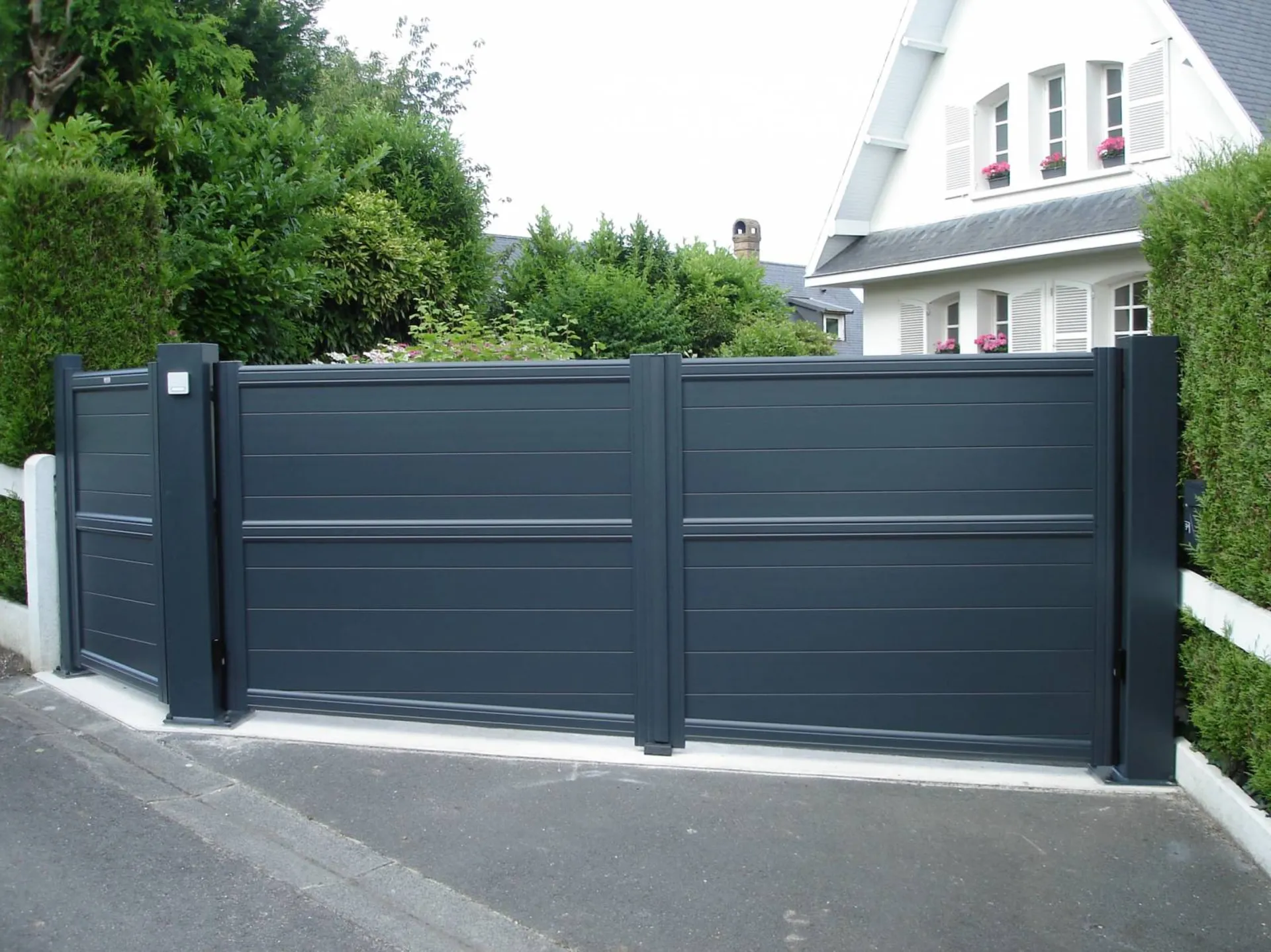 Pose de portail Aluminium sur mesure au Havre 76