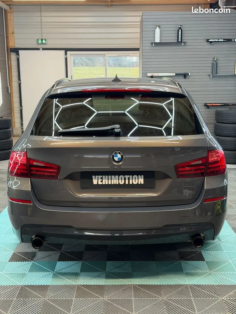 Acheter une BMW Série 5 535i 306 CHV Break avec boîte auto et siège électrique en alcantara - PACK M près de Cruseilles