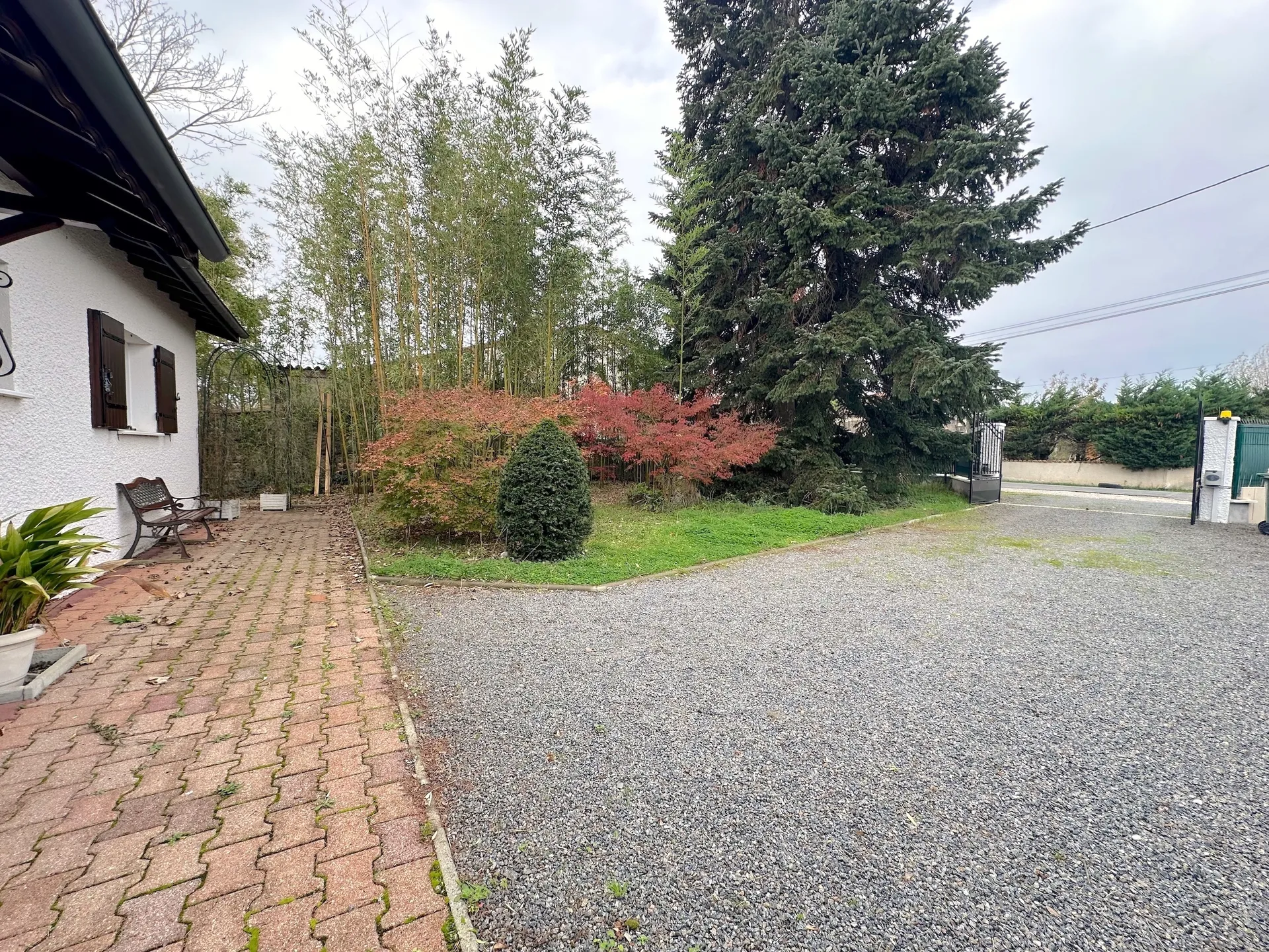 Maison de plain-pied non mitoyenne au calme