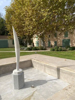 Sculpture en Pierre d'Avy à Plan d'Orgon