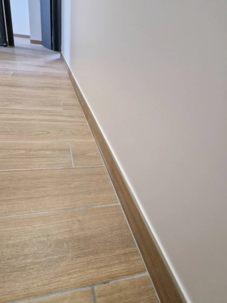 Projection au pistolet airless, enduits et peintures velours dans un joli pavillon entre Neubourg et Louviers