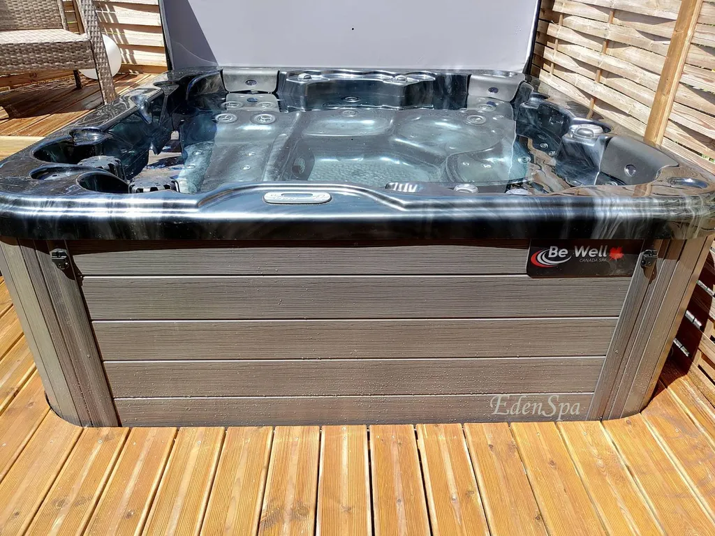 spa design terrasse bois port-de-bouc