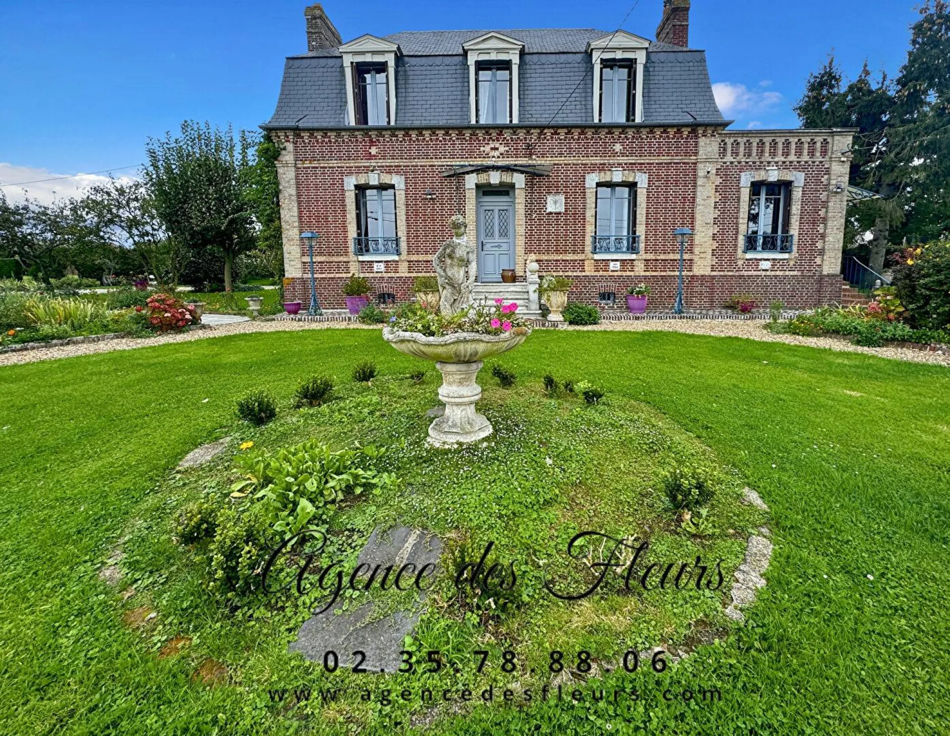 A vendre maison bourgeoise de 137 m² édifiée sur un terrain de 3545 m² sur la commune de ESCROVILLE 27400
