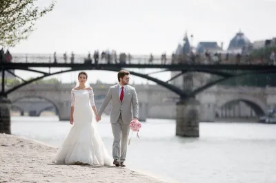 Say “I do” in Paris with an elegant elopement wedding filled with romance, style, and the timeless beauty of the City of Love