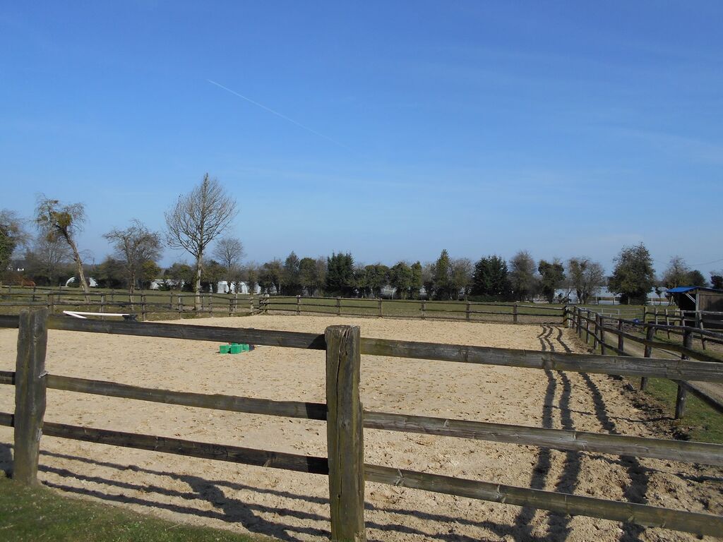 RECHERCHE UN PONEY CLUB DANS LE CALVADOS, PAYS D'AUGE 14, NORMANDIE