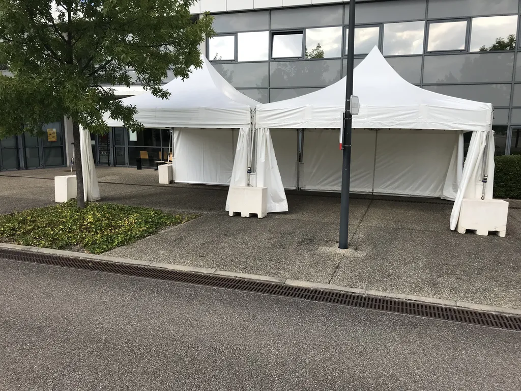 Tente stand extérieur