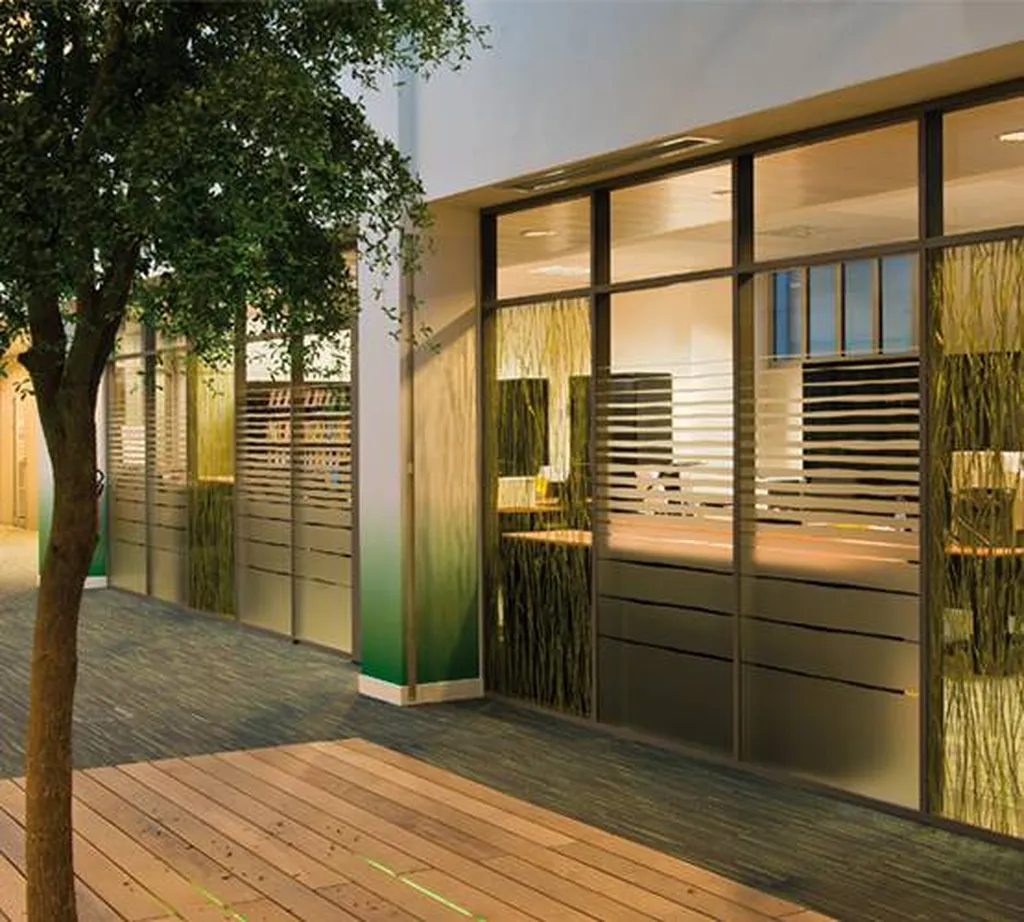 Cloison Vitrée avec Vitrophanie 