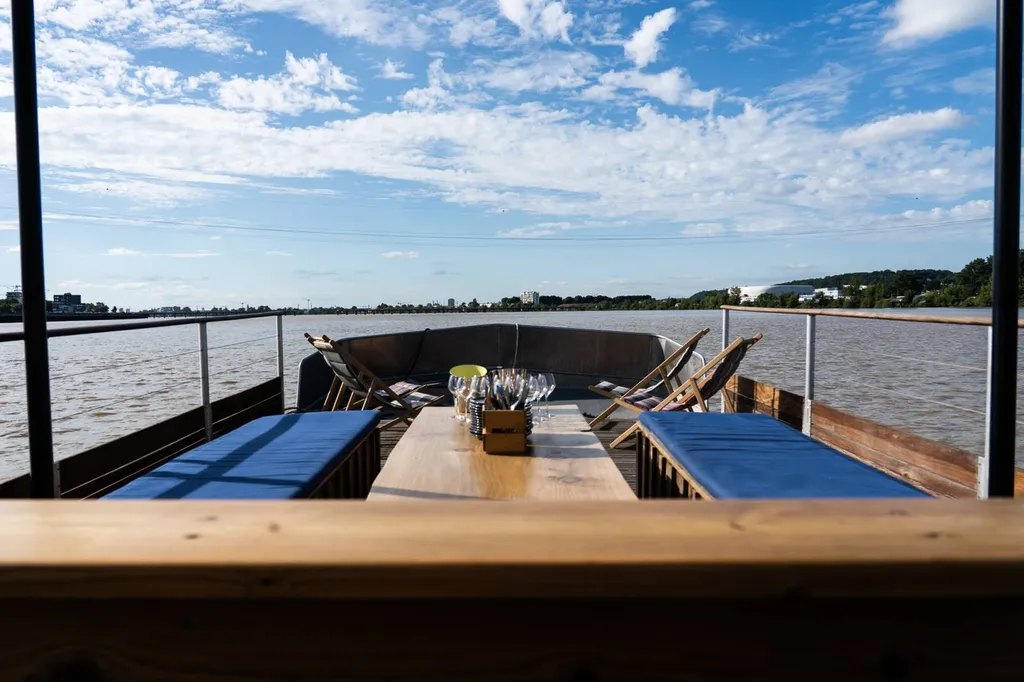le chaland balade croisiere bateau garoonne bordeaux 