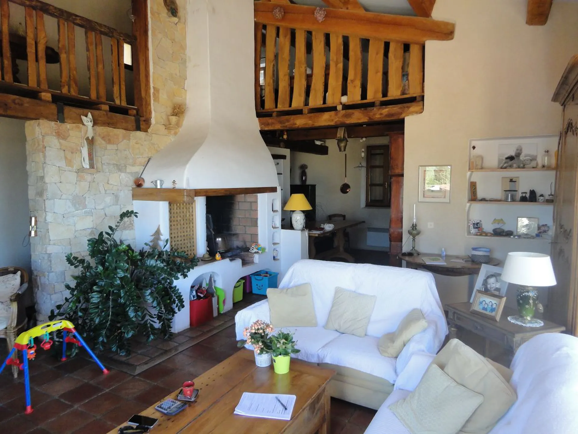 villa piscine garage carnoux