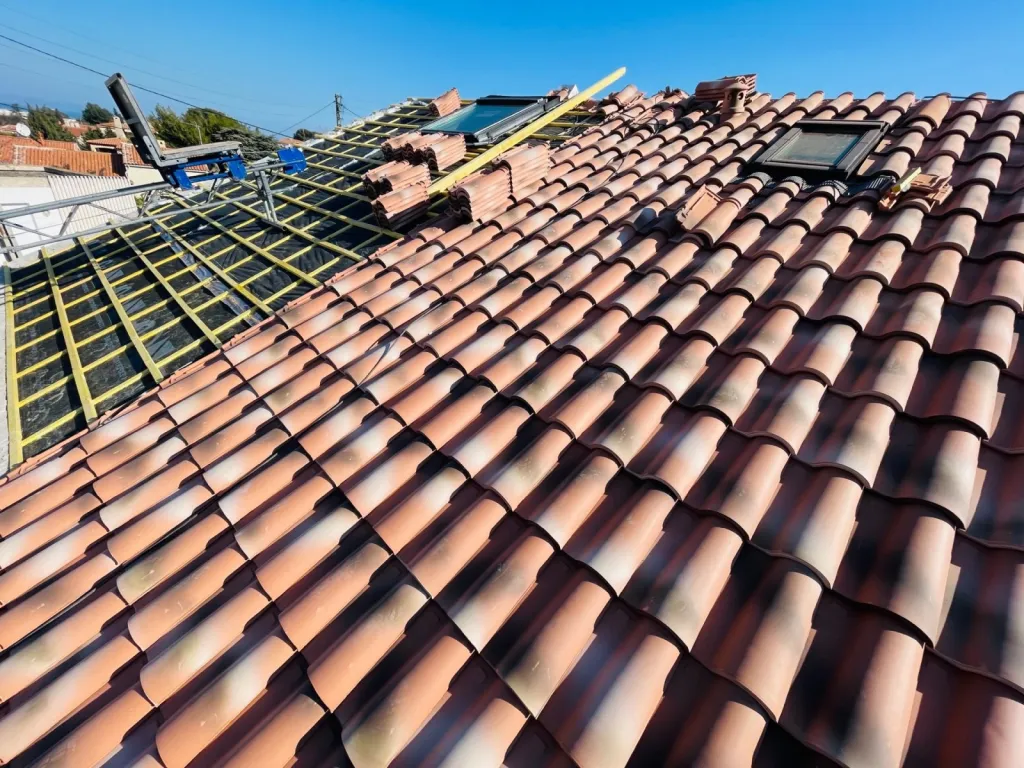 pose de tuiles romane silvacane sur venelles