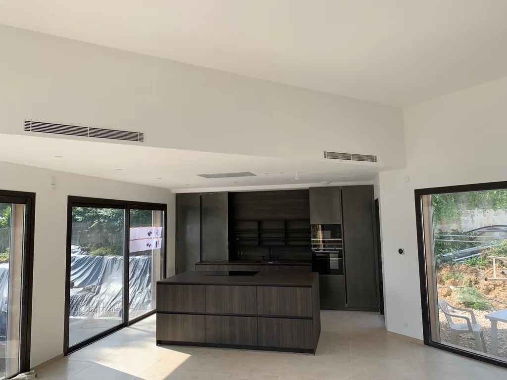  Installation de climatisation gainable dans une villa neuve à la colle sur Loup