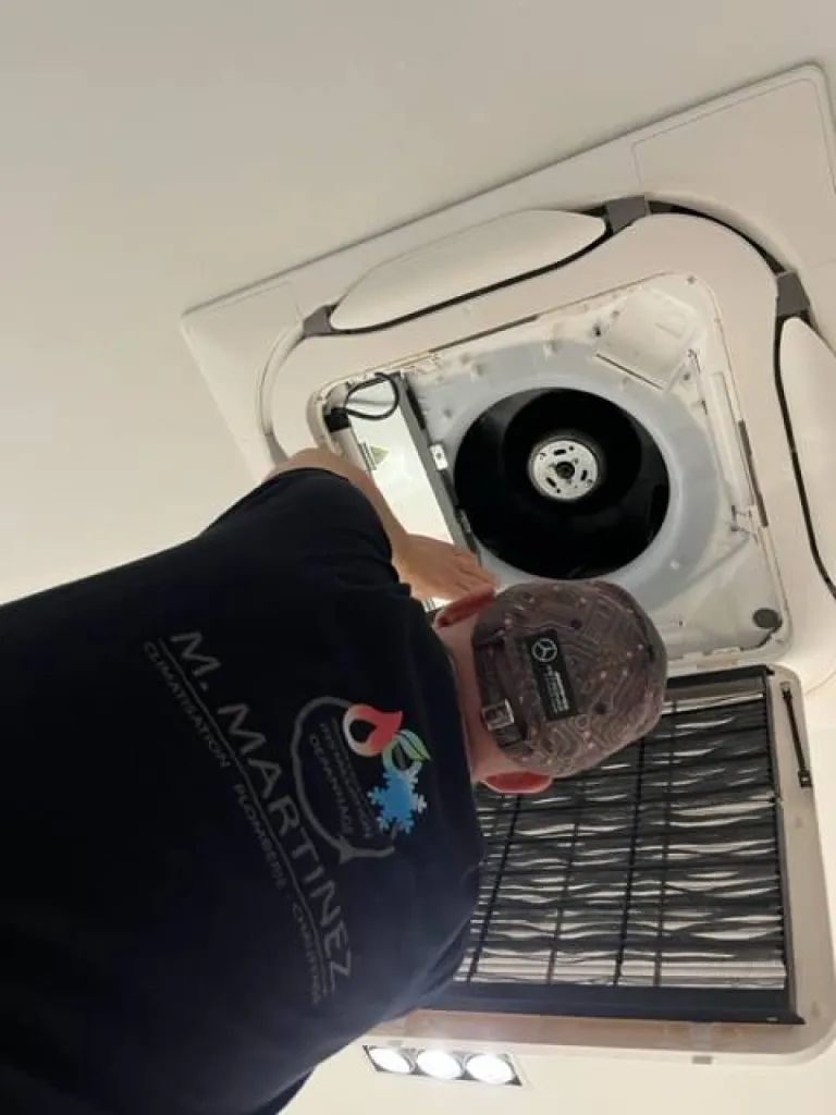 maintenance sur climatisation midea à mandelieu la napoule 