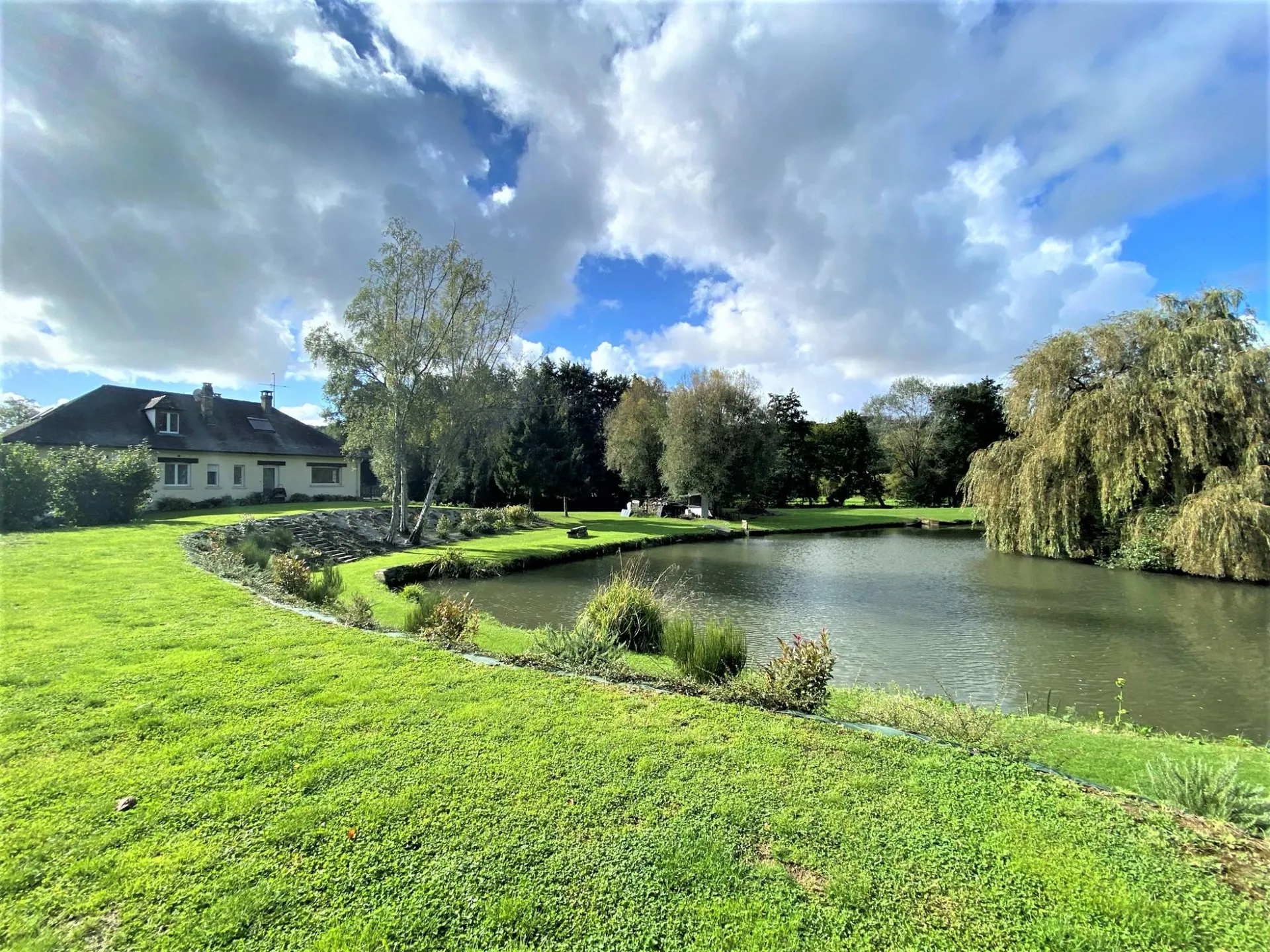 Maison à vendre avec rivière