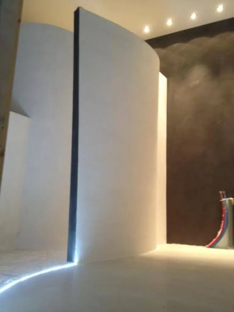 SALLE DE BAIN EN ESCARGOT EN BÉTON CIRE