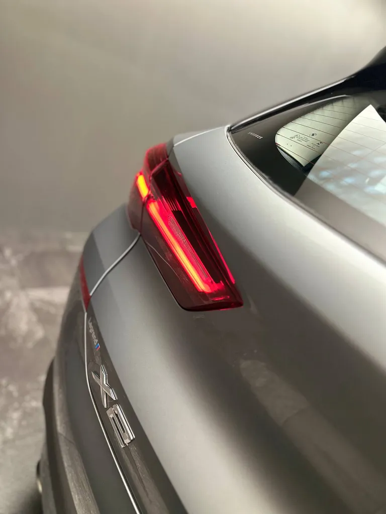 Débosselage sans peinture sur un BMW X2 à Le Mans (72)