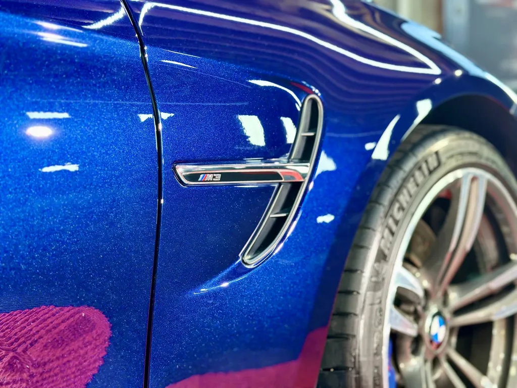 Detailing auto lyon traitement céramique carrosserie BMW M3