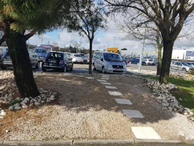 Réaménagement d'un centre commercial sur Orange