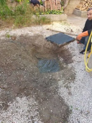 découverte d'un regard à Berre l'étang avec le détecteur et la caméra