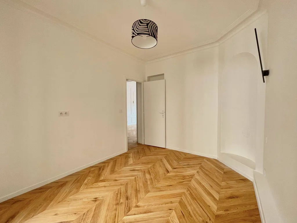 Appartement avec balcon entièrement rénové - Mac Mahon / Ternes / Arc de Triomphe