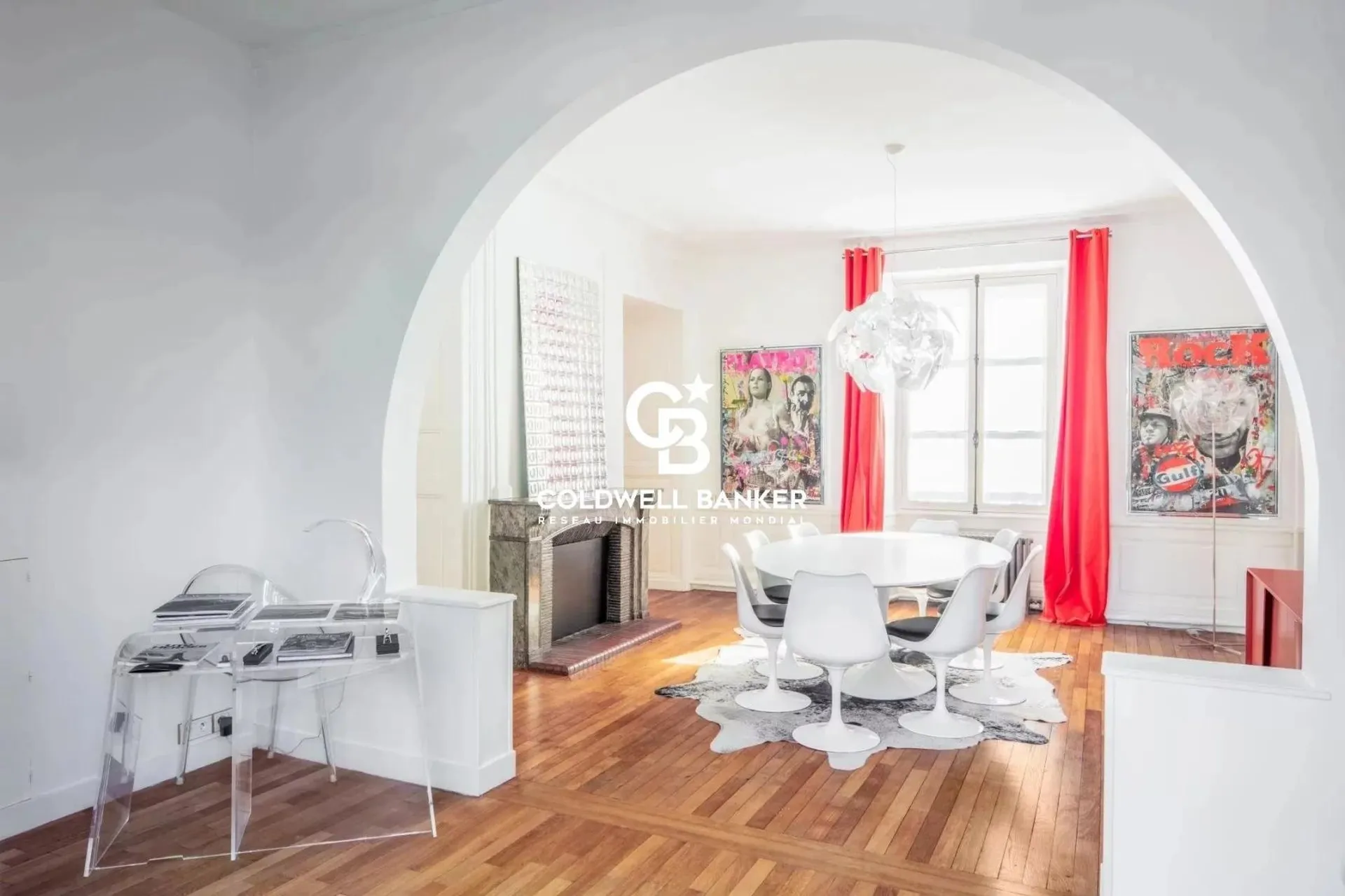 Maison de Maitre du XIXème Siècle, hôtel particulier avec grand jardin au Mans