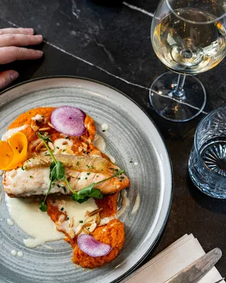 Service traiteur événementiel B2B à Aix Les Milles pour repas d'entreprise, cocktails professionnels et événements corporate