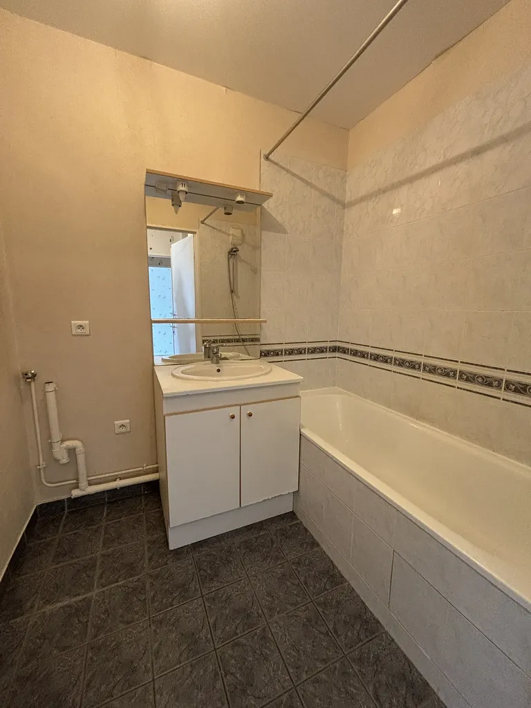 salle de bains et wc indépendant