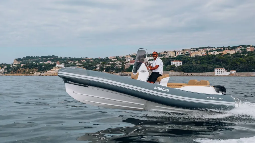 Acheter un semi-rigide Salpa à Bandol