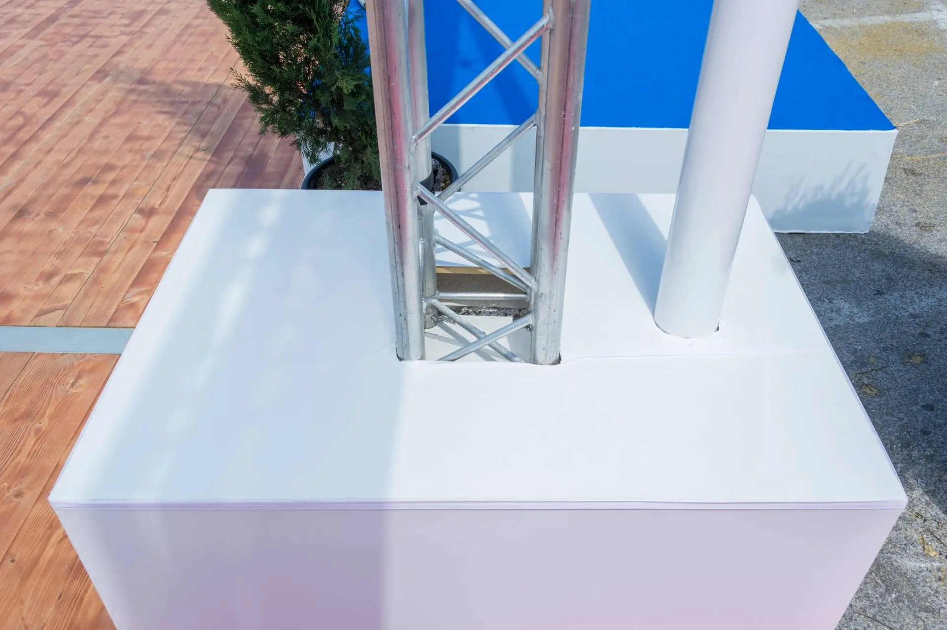 Rampes, escaliers sur mesure et habillage de plots