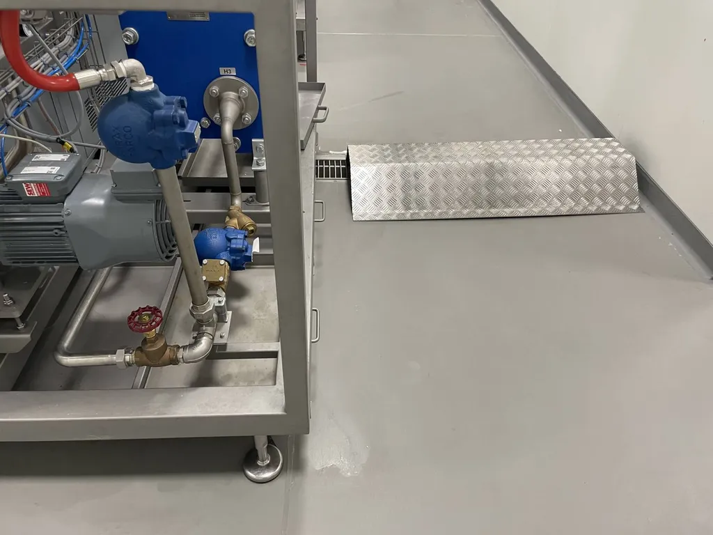 Protection au sol de nos tubes en tôle aluminium larmées