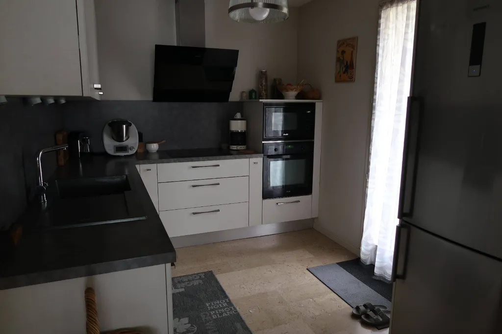 Cassis maison à l'achat