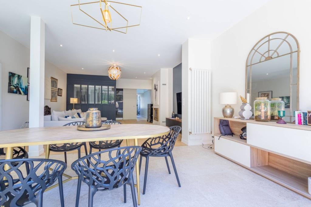 Belle échoppe rénovée avec piscine à 100m du Parc Bordelais, Bordeaux Caudéran