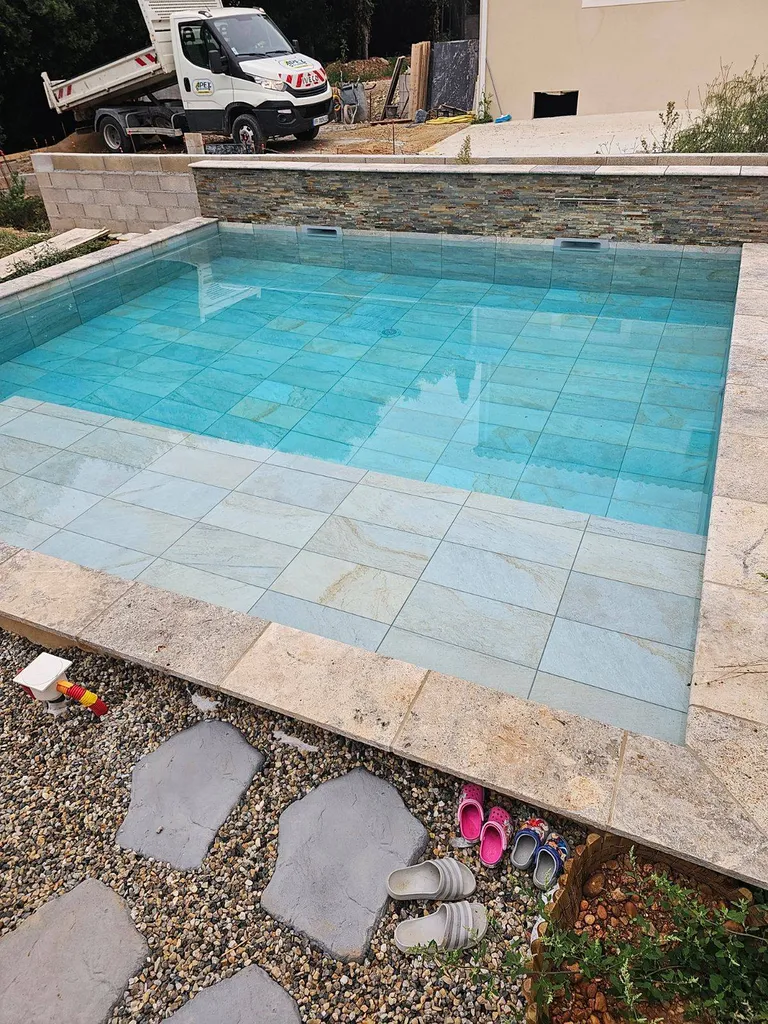 CARRELAGE PISCINE WHITE DI BALI