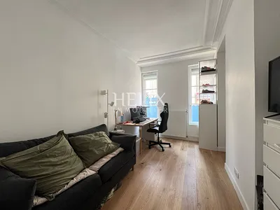 A vendre maison de ville de 155 M² environ avec une terrasse à Saint-Germain-en-Laye, commerces, écoles et lycées de renoms, à 7 minutes à pied du RER A