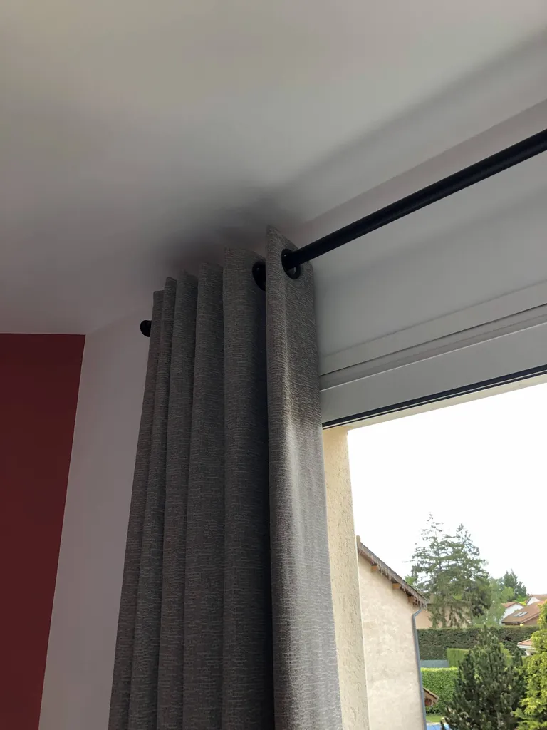 Confection de rideaux thermiques occultants à Megève