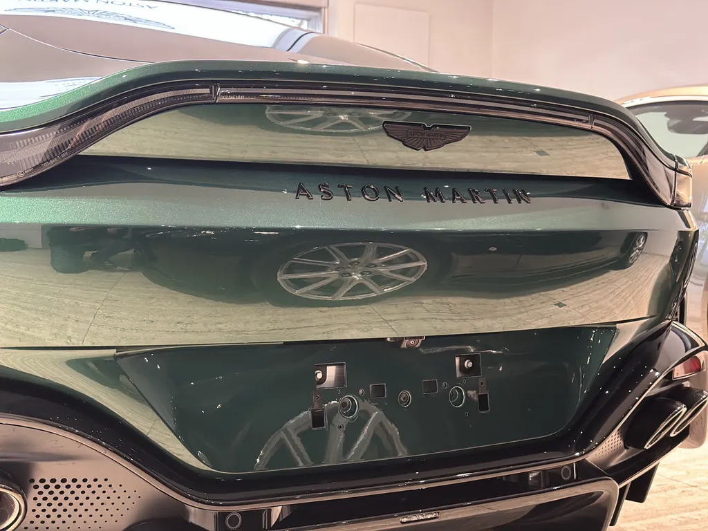 Film de protection PPF Aston Martin Vantage spécialiste de la protection carrosserie sur l’Ouest Lyonnais proche Tassin la demi lune 