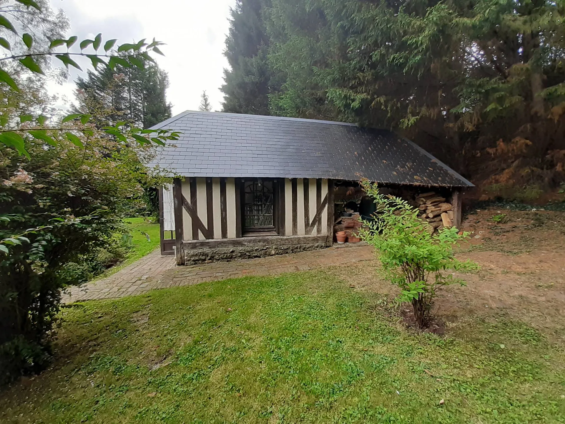 Ancien pressoir Normand, région Pont-l'Evêque, Calvados 14.
