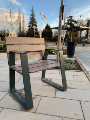 Aménagement de mobiliers urbains d’extérieur à Beynost (01)