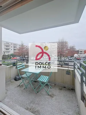 cherche location pour loger personne seule dans le secteur de Bordeaux proche TRAM B avec parking 