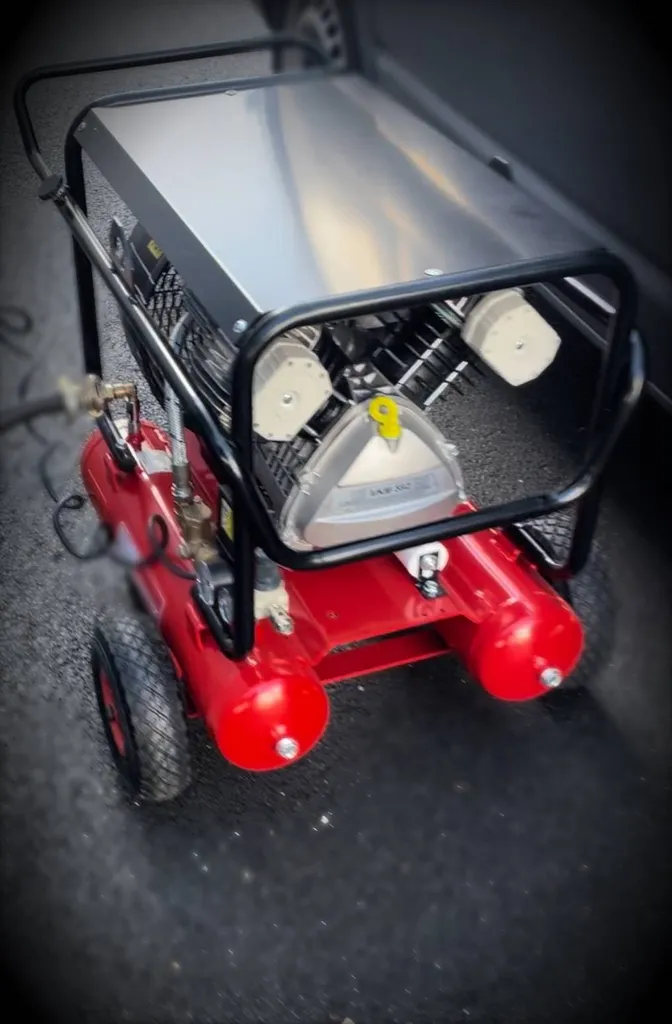 AERO 590 POUR AEROGOMMEUSE